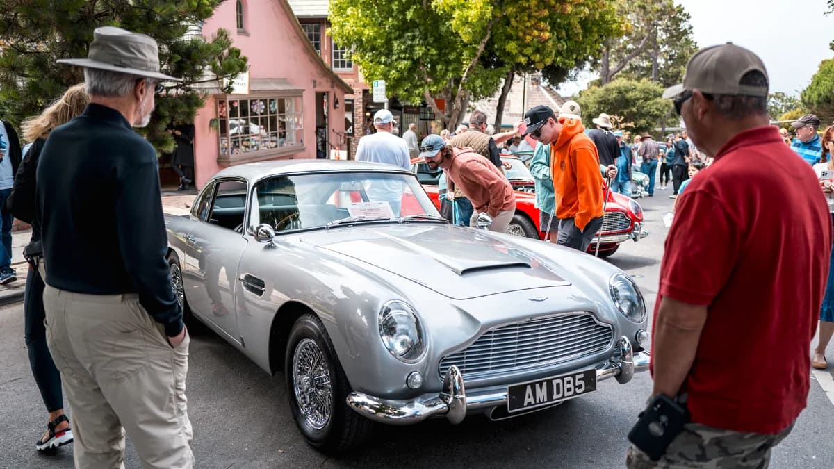 Astons on the Avenue