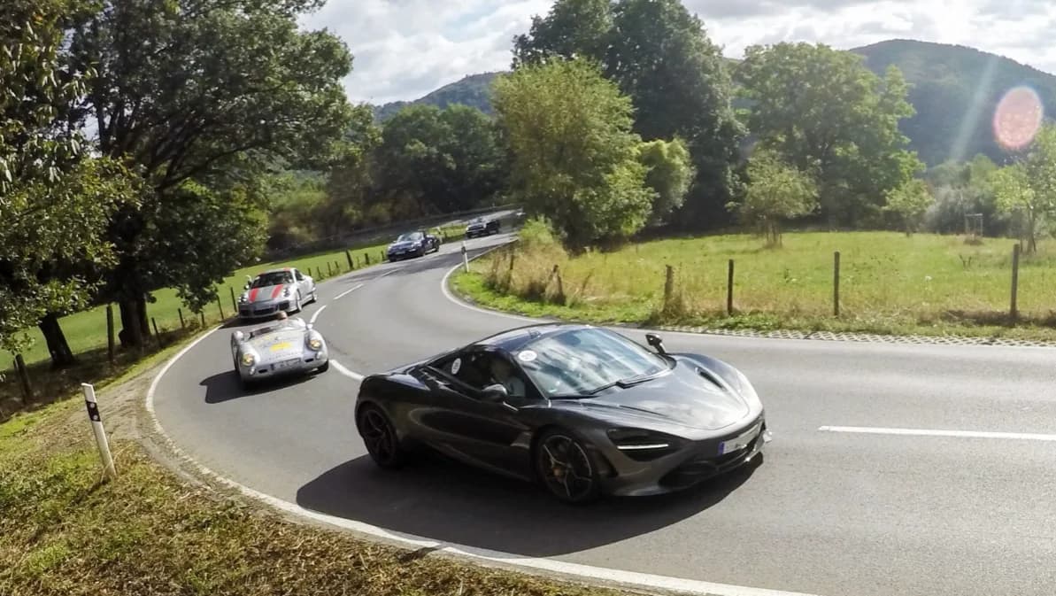 Strada Ardennen Halb-Tagestour 2026 inkl. Porsche Sportscup in Spa-Franchorchamps